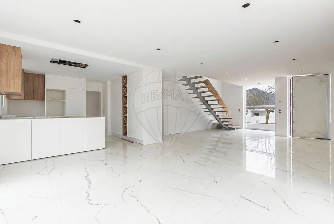 Moradia T4 para Venda em Ramalhal Foto 5