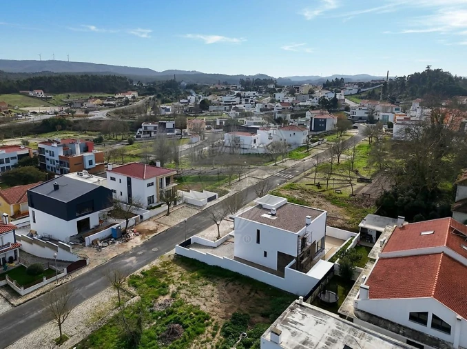 Moradia T4 para Venda em Ramalhal Foto 5