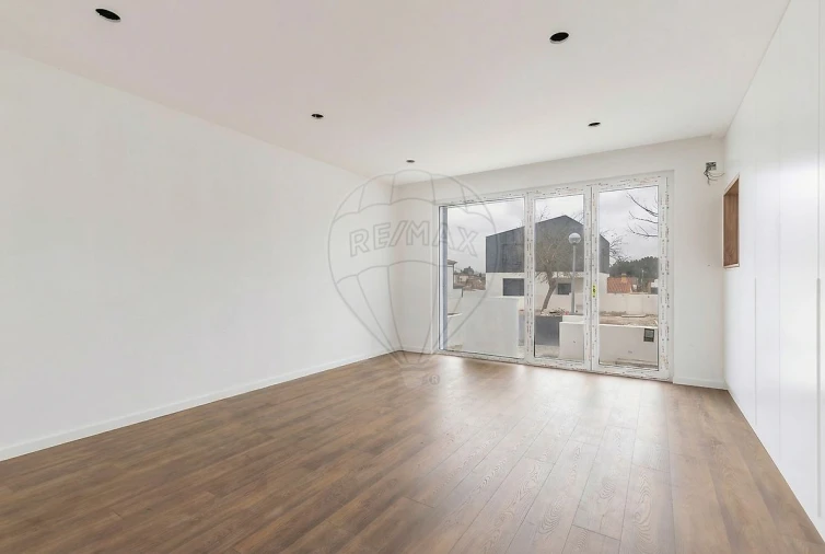 Moradia T4 para Venda em Ramalhal Foto 8