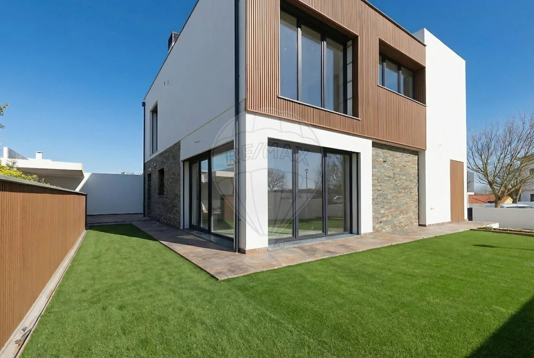 Moradia T4 para Venda em Ramalhal Foto 25