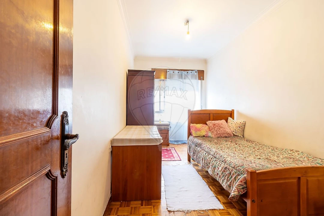 Apartamento T3 para Venda em Póvoa de Santa Iria e Forte da Casa Foto 16