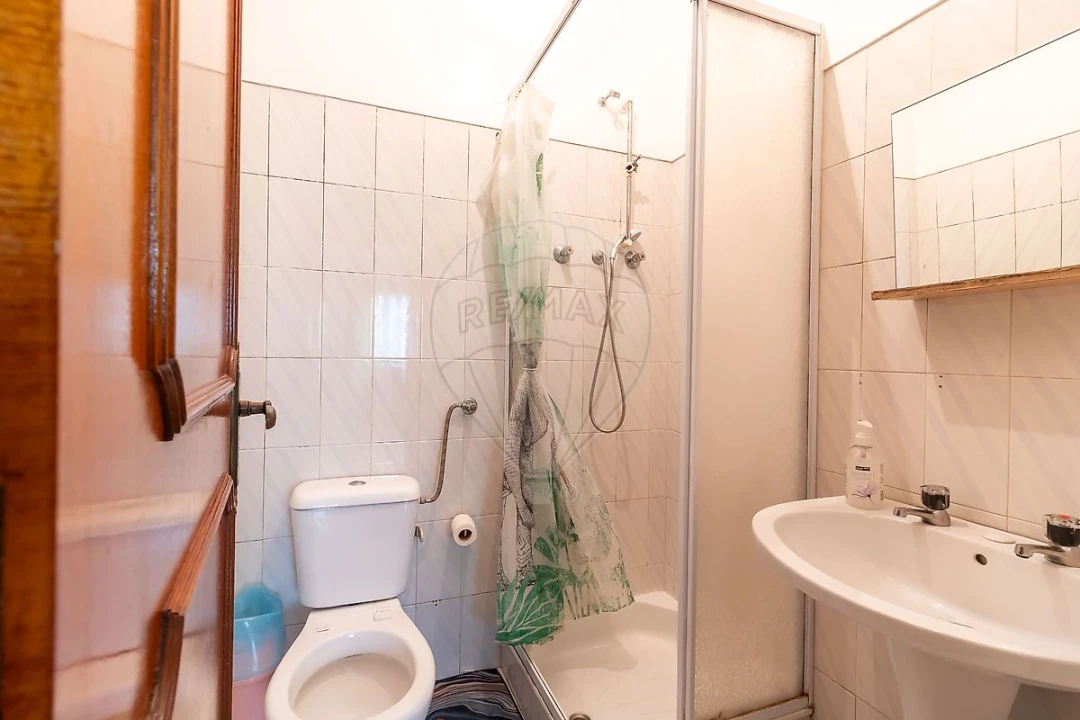 Apartamento T3 para Venda em Póvoa de Santa Iria e Forte da Casa Foto 12