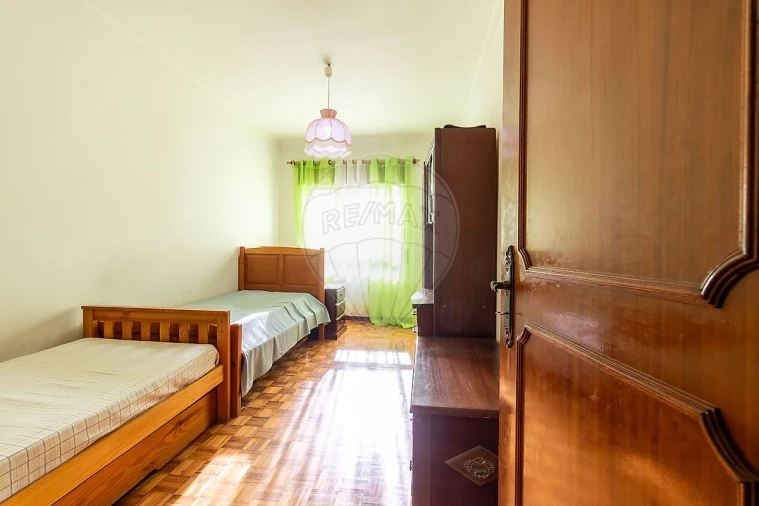 Apartamento T3 para Venda em Póvoa de Santa Iria e Forte da Casa Foto 14