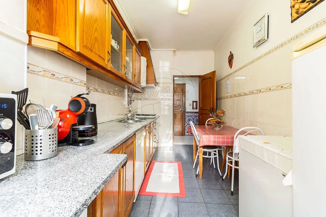 Apartamento T3 para Venda em Póvoa de Santa Iria e Forte da Casa Foto 6