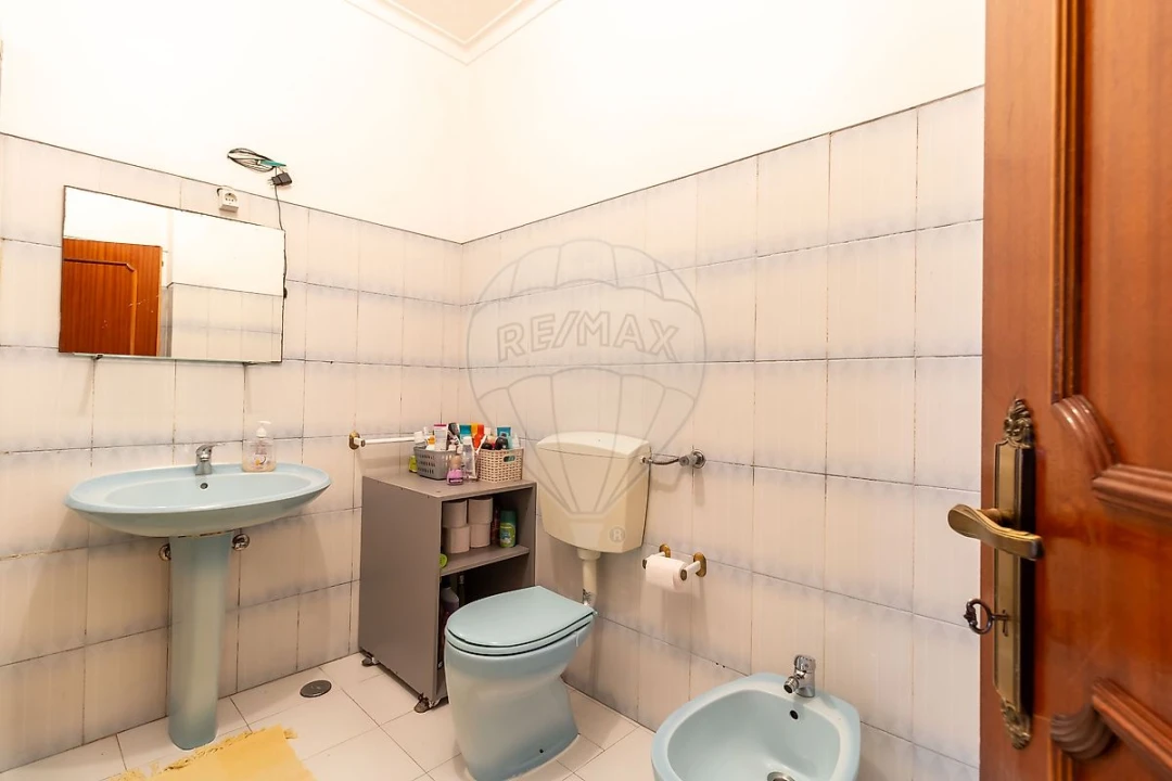 Apartamento T3 para Venda em Póvoa de Santa Iria e Forte da Casa Foto 9