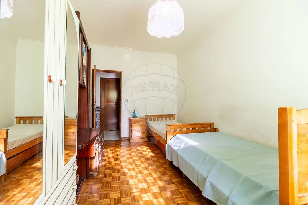 Apartamento T3 para Venda em Póvoa de Santa Iria e Forte da Casa Foto 15