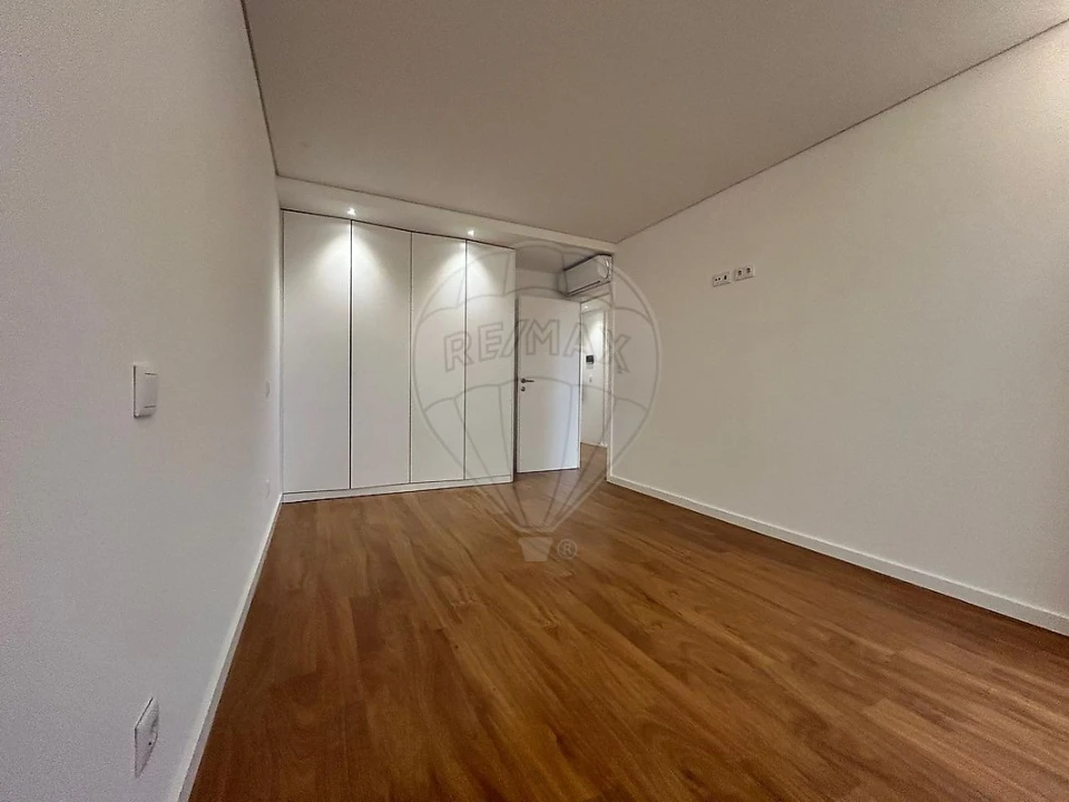 Apartamento T2 para Arrendamento em Glória e Vera Cruz Foto 14
