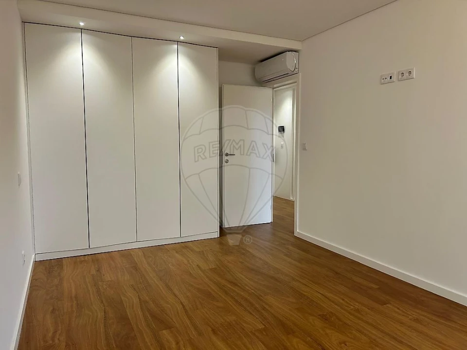 Apartamento T2 para Arrendamento em Glória e Vera Cruz Foto 15