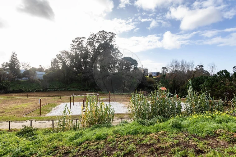 Moradia T2 para Venda em Ouca Foto 25