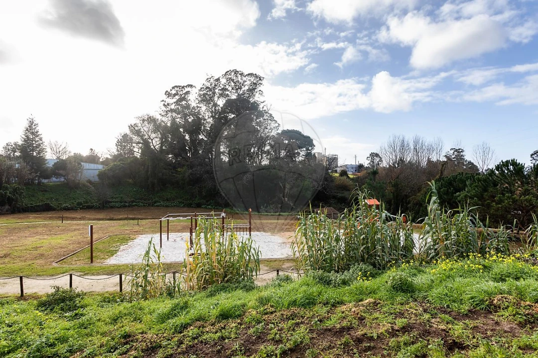 Moradia T2 para Venda em Ouca Foto 25