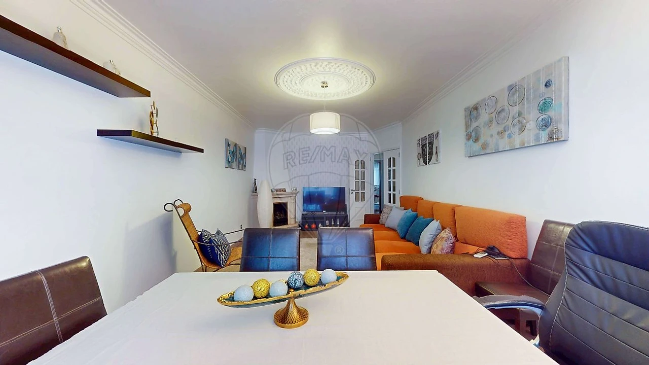 Apartamento T2 para Venda em Póvoa de Santa Iria e Forte da Casa Foto 16