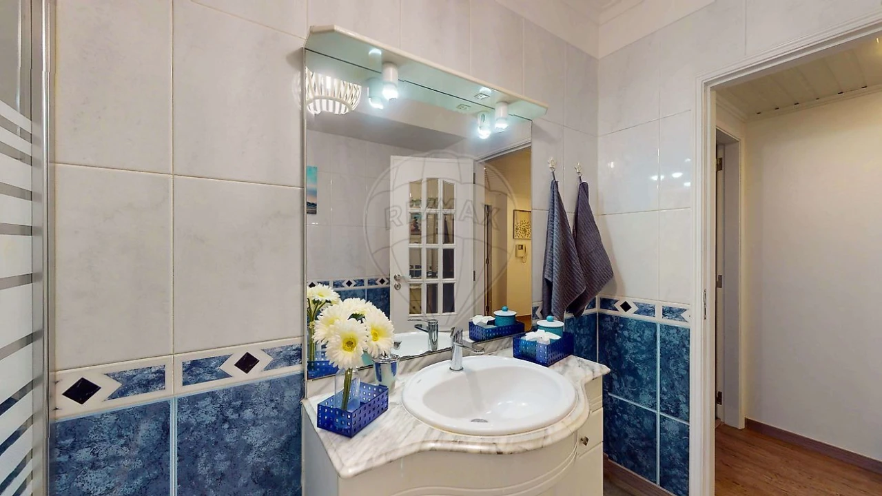 Apartamento T2 para Venda em Póvoa de Santa Iria e Forte da Casa Foto 27