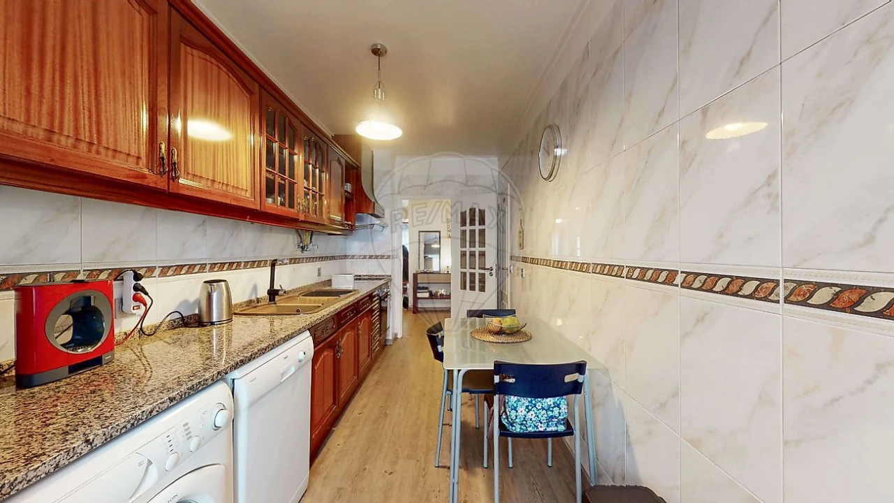 Apartamento T2 para Venda em Póvoa de Santa Iria e Forte da Casa Foto 20