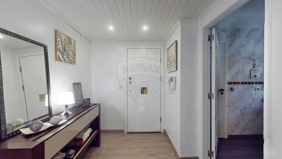 Apartamento T2 para Venda em Póvoa de Santa Iria e Forte da Casa Foto 8