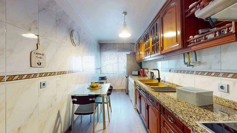 Apartamento T2 para Venda em Póvoa de Santa Iria e Forte da Casa Foto 18