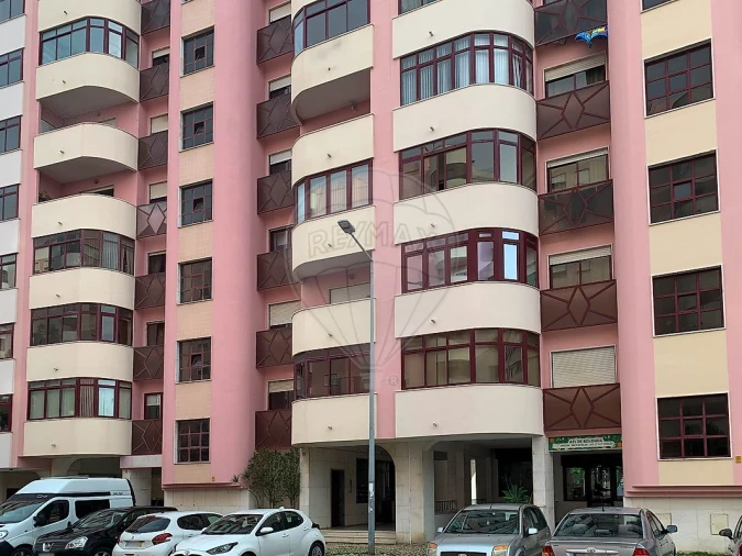 Apartamento T2 para Venda em Póvoa de Santa Iria e Forte da Casa Foto 33