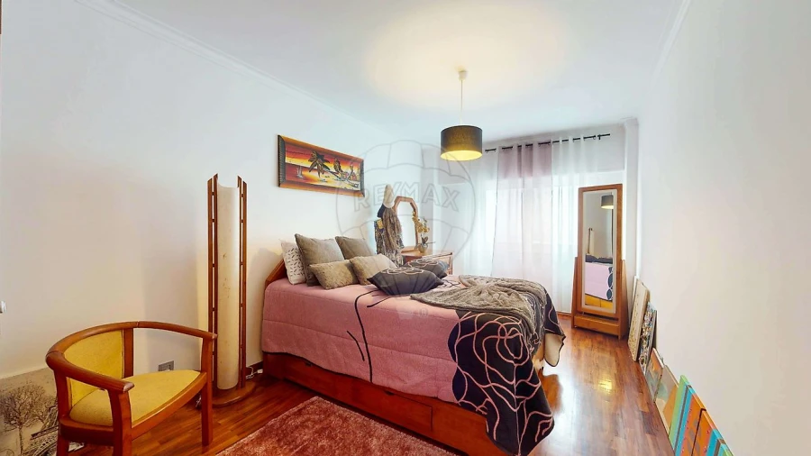 Apartamento T2 para Venda em Póvoa de Santa Iria e Forte da Casa Foto 22