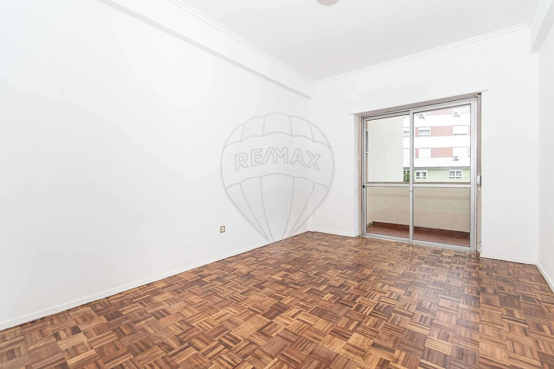 Apartamento T2 para Arrendamento em Póvoa de Santa Iria e Forte da Casa Foto 4