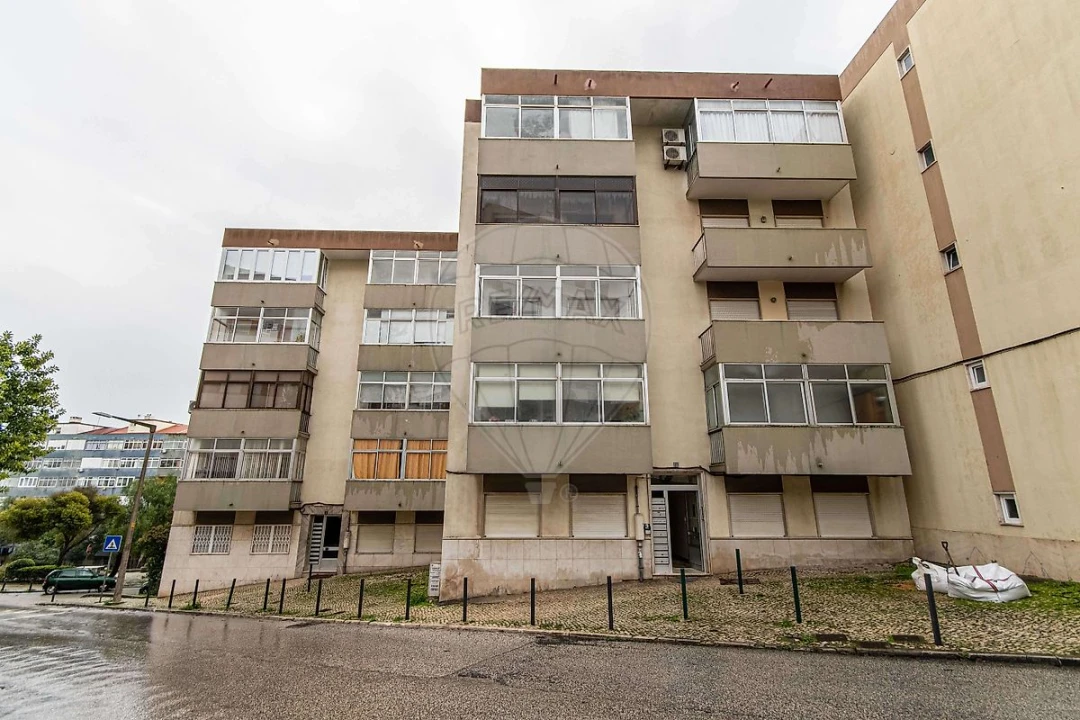 Apartamento T2 para Arrendamento em Póvoa de Santa Iria e Forte da Casa Foto 2