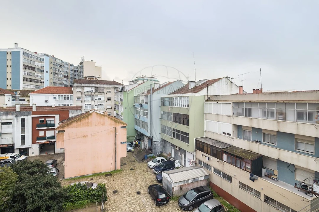 Apartamento T3 para Venda em Laranjeiro e Feijó Foto 14