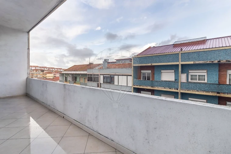 Apartamento T3 para Venda em Laranjeiro e Feijó Foto 24