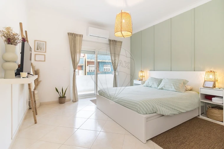 Apartamento T3 para Venda em Laranjeiro e Feijó Foto 20