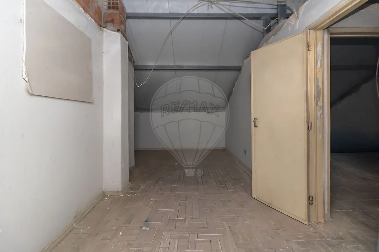 Apartamento T3 para Venda em Laranjeiro e Feijó Foto 31