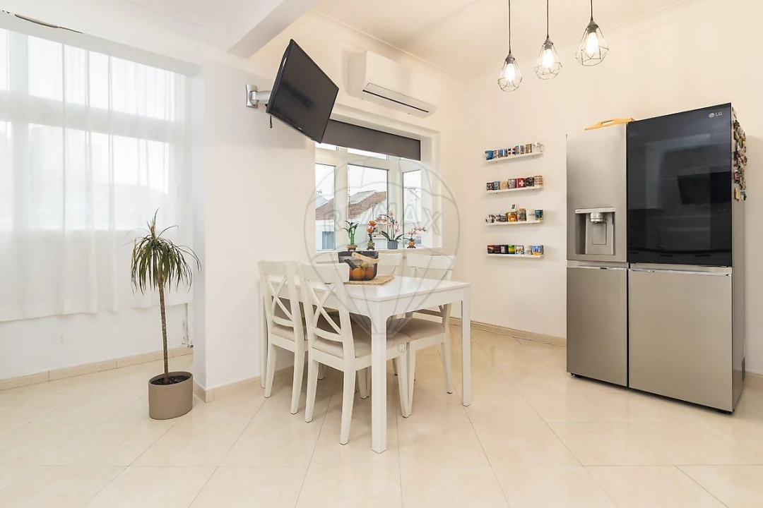 Apartamento T3 para Venda em Laranjeiro e Feijó Foto 11