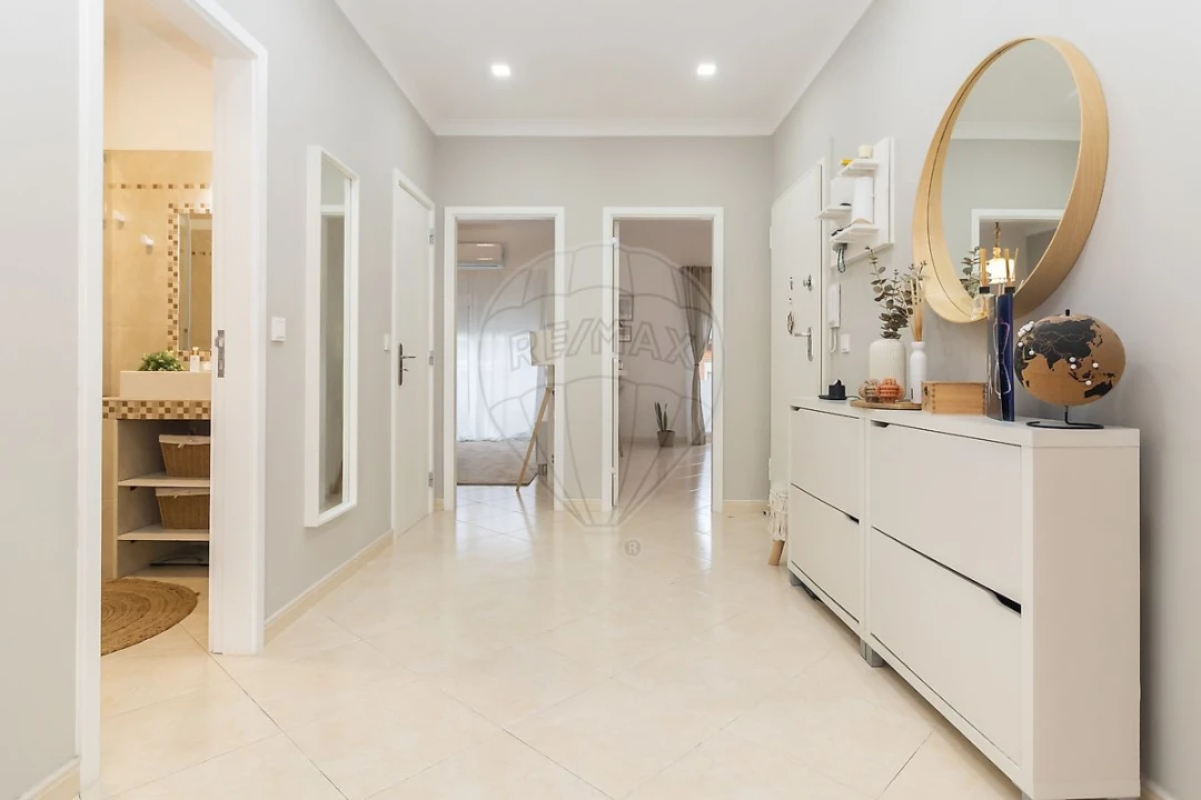 Apartamento T3 para Venda em Laranjeiro e Feijó Foto 1