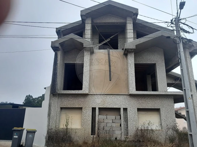 Moradia T3 para Venda em Argoncilhe Foto 6