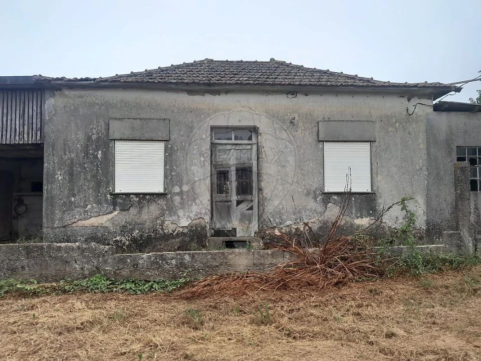 Moradia T3 para Venda em Argoncilhe Foto 13