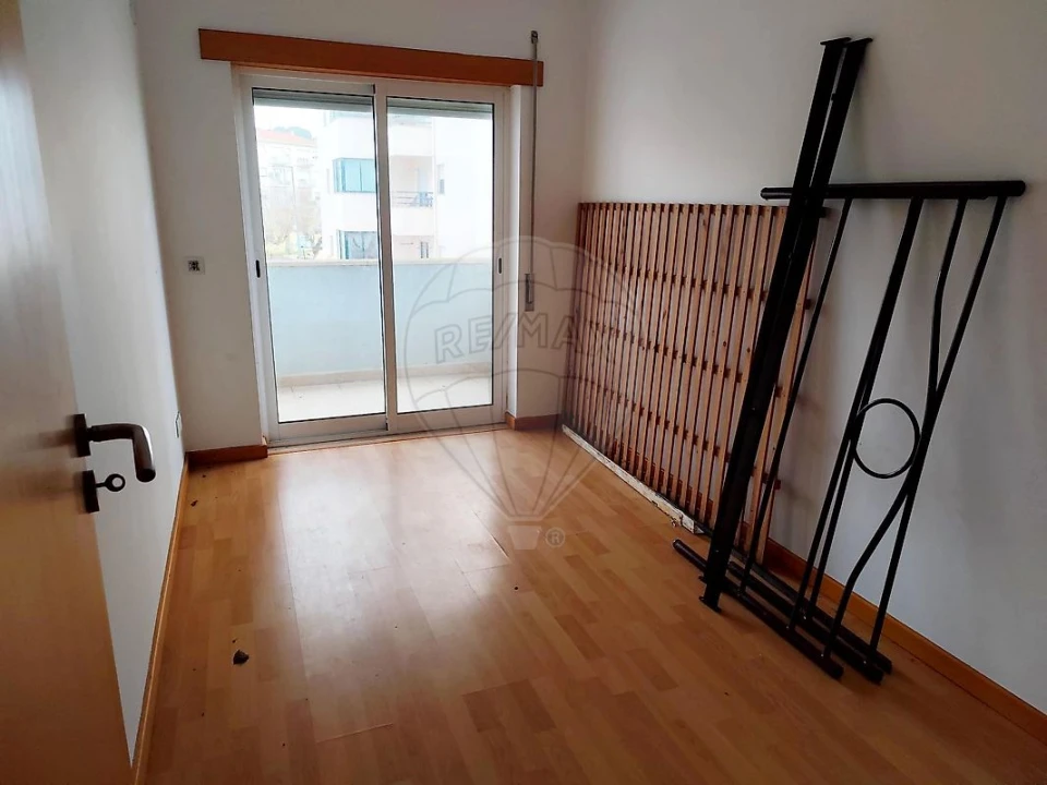 Apartamento T3 para Venda em Azambuja Foto 10