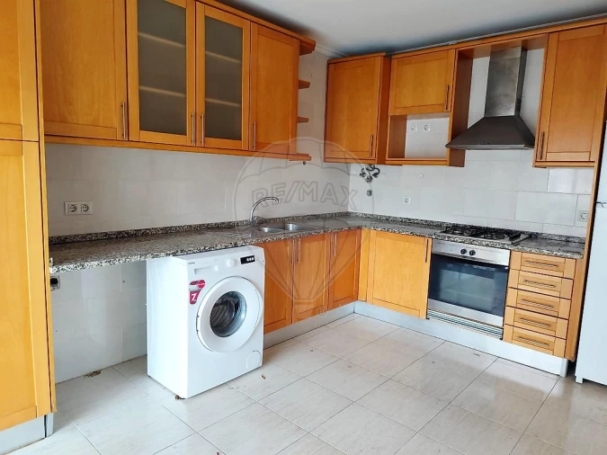 Apartamento T3 para Venda em Azambuja Foto 7