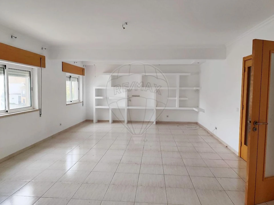 Apartamento T3 para Venda em Azambuja Foto 1