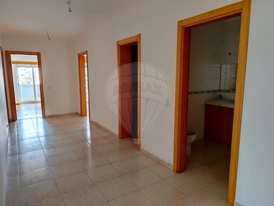 Apartamento T3 para Venda em Azambuja Foto 6