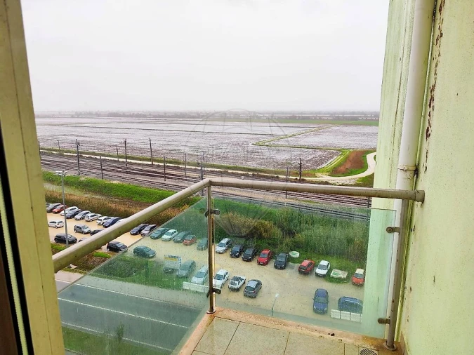 Apartamento T2 para Venda em Azambuja Foto 14