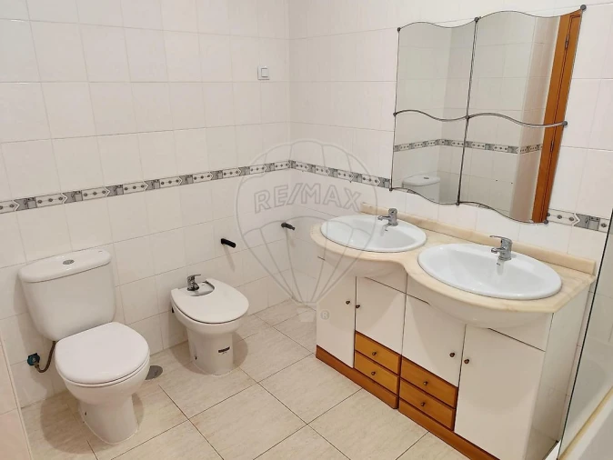 Apartamento T2 para Venda em Azambuja Foto 19