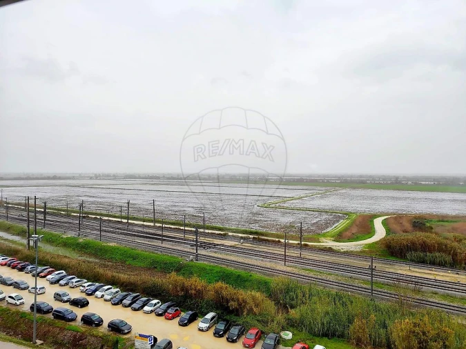 Apartamento T2 para Venda em Azambuja Foto 15