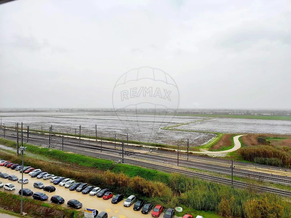 Apartamento T2 para Venda em Azambuja Foto 15