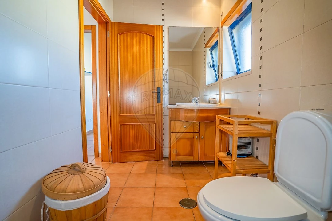 Apartamento T2 para Venda em Pataias e Martingança Foto 30