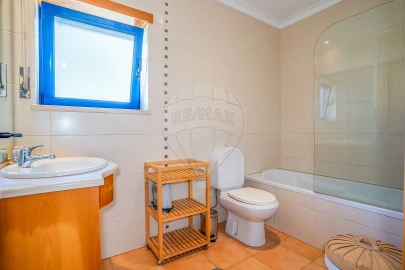 Apartamento T2 para Venda em Pataias e Martingança