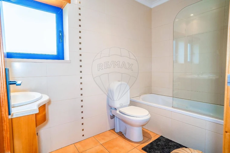 Apartamento T2 para Venda em Pataias e Martingança Foto 23