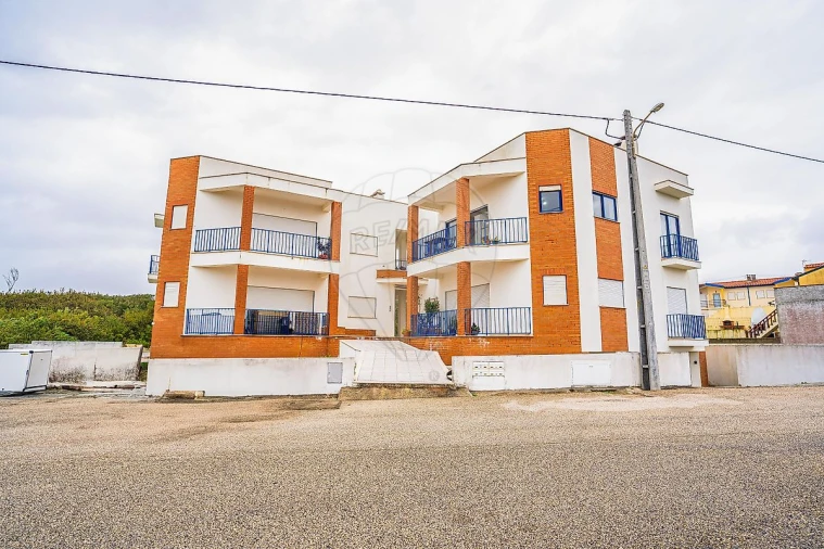 Apartamento T2 para Venda em Pataias e Martingança Foto 7