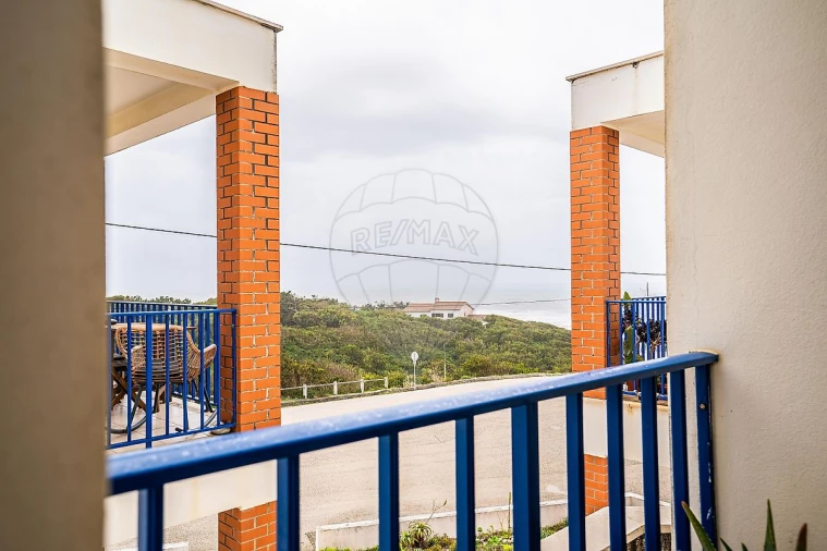 Apartamento T2 para Venda em Pataias e Martingança Foto 11