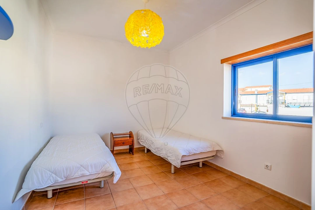 Apartamento T2 para Venda em Pataias e Martingança Foto 25