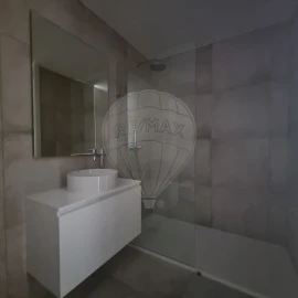 Apartamento T1 para Arrendamento em Paranhos