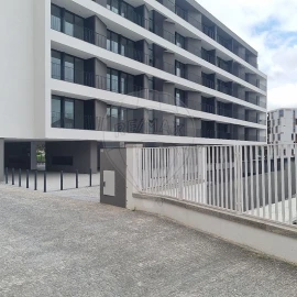 Apartamento T1 para Arrendamento em Paranhos