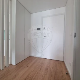 Apartamento T1 para Arrendamento em Paranhos