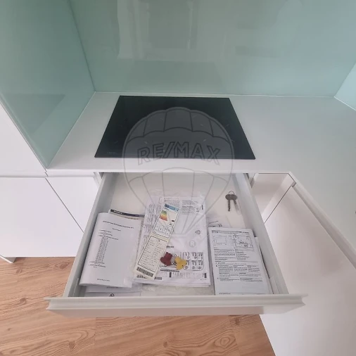 Apartamento T1 para Arrendamento em Paranhos Foto 6