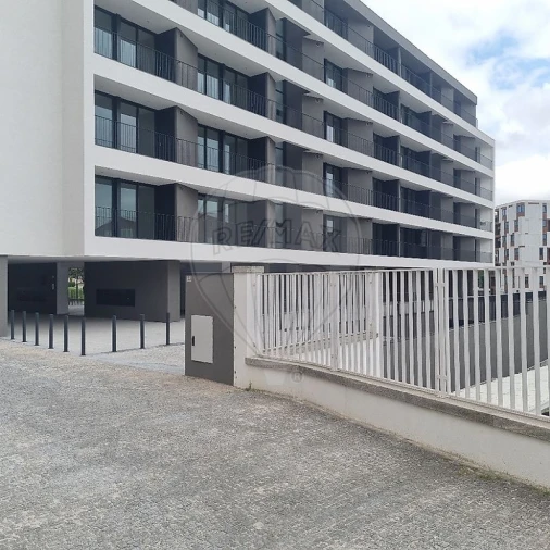 Apartamento T1 para Arrendamento em Paranhos Foto 26
